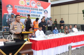 Polresta Sidoarjo Musnahkan Barang Bukti Narkoba Senilai Rp 30 Miliar