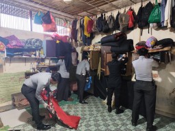 Petugas Rutan Rengat Kembali Melakukan Razia Kamar Warga Binaa