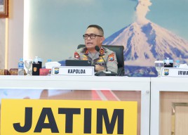 Anev Sitkamtibmas 2024: "Kapolda Jatim Soroti Bencana Hidrometeorologi Hingga Aksi Premanisme Kelompok Oknum Pesilat"