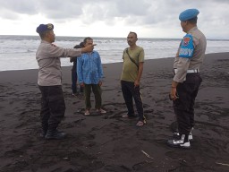 Libur Panjang, Polres Jember Tingkatkan Pengamanan di Sejumlah Lokasi Wisata Pantai