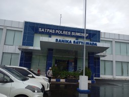 Polres Sumenep: "Banyak Calo SIM Bebas Berkeliaran di Area Satpas, Bahkan Tarif Bersaing".