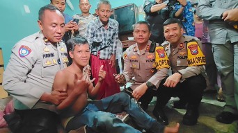Kehadiran Kapolres Gersik: "Membuat Suasana Terharu Saat ODGJ di Jemputnya"