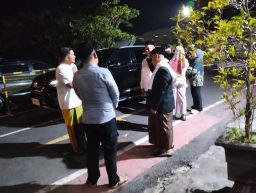 Gelar Sholat Tarawih Berjamaah, Dilanjutkan Ceramah dan Tadarus Al-Qur'an