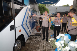 Luncurkan Bus SIM Keliling Permudah Layanan SIM untuk Masyarakat