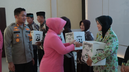 Polres Nganjuk Bagikan 1.618 Paket Parcel Lebaran untuk Anggota dan Masyarakat