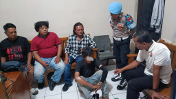 Warga Amankan Pria Diduga Akan Curi Motor di Pasar Warujayeng