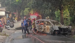 DPR Sentil Dedi Mulyadi, Insiden 3 Mobil Polisi Dibakar Massa