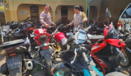 Polisi Bubarkan Aksi Balap Liar di Jalan Kedung Cowek Surabaya, 29 Sepeda Motor Diamankan