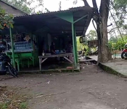 Diduga Pasutri Menyuplai Narkoba Jenis Sabu sabu Paket Hemat Siap Konsumsi Anak Jalanan di Lampu Merah Suramadu