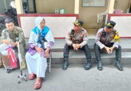 Kawal Keberangkatan Jamaah Haji Kloter Pertama Tahun 2025