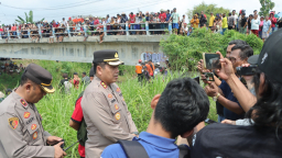 Kapolres Nganjuk Pimpin Evakuasi Langsung Kecelakaan Tunggal di Bagor