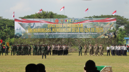 Upacara Pembukaan TMMD Ke-124 TA 2025 di Lengkong, Kapolres Nganjuk Siap Berikan Dukungan