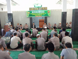 Polres Nganjuk Gelar Binrohtal, Teguhkan Kesabaran dan Keteguhan Iman Personel
