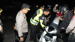 Kapolres Nganjuk Pimpin Langsung Patroli SREG dan Penyekatan di Perbatasan Jelang 1 Suro 