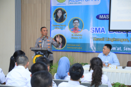 Beri Materi di MPLS SMA Labschool, Kadiv Humas Berikan Motivasi Hadapi Bonus Demografi