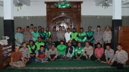 Doa Bersama Polres Nganjuk dan Komunitas Ojol untuk Alm. Affan Kurniawan