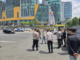 Massa Aksi Buruh di Jatim Berjalan Tertib, Polresta Sidoarjo Kawal Hingga Batas Kota Surabaya