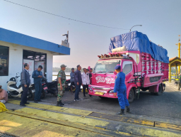 Polisi Perketat Pengamanan di Pelabuhan Jangkar Antisipasi Lonjakan Penumpang saat Maulid Nabi