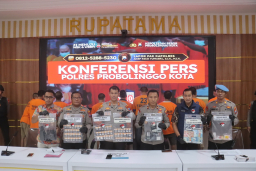 Polisi Amankan 10 Tersangka Jaringan Narkoba Dalam Operasi Tumpas Semeru 2025