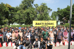 Thumbnail Social Riding : Polres Kediri dan Komunitas DBK Jelajah Desa Sambil Berbagi untuk Warga Social Riding : Polres Kediri dan Komunitas DBK Jelajah Desa Sambil Berbagi untuk Warga