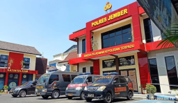 Thumbnail Kasus Dugaan Penggelapan Retribusi Hasil Panen Kopi Dilimpahkan ke Polres Jember Kasus Dugaan Penggelapan Retribusi Hasil Panen Kopi Dilimpahkan ke Polres Jember