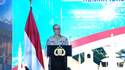 Peletakan Batu Pertama Rumah Ibadah di SMA Kemala Taruna Bhayangkara oleh Wakapolri