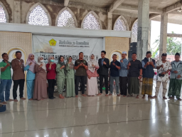 Yayasan Masjid Baitul Amal Kamal. Gelar Khitan dan Donor darah bekerjasama Dengan Dinas Kesehatan