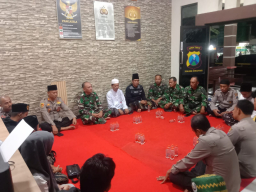 Kapolsek Kwanyar Menggelar Doa Bersama Muspika, Tokoh Ulama,  Para Pemuda Kwanyar