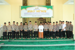 Peringati Isra Mi’raj 1447 H, Polres Gresik Gelar Binrohtal dan Santuni Anak Yatim