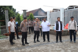 Progres Dikebut, Wakapolda Jatim didampingi Kapolres Nganjuk Tinjau Pembangunan Tugu dan Museum Marsinah