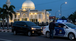 Satu Unit Mobil Avanza Hitam Diduga Bawa Beberapa Bal Rokok Ilegal Bebas Rp. 15jt oleh Oknum Polres Bangkalan