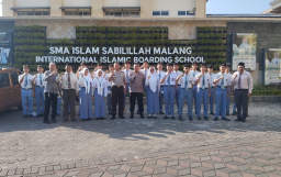 Kapolresta Malang Kerahkan Jajaran Sambangi Sekolah Cegah Kenakalan Remaja dan Provokasi Aksi Massa