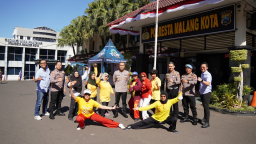Polresta Malang Kota Bagikan 600 Porsi Makan Gratis, Warga Antusias dan Manfaatkan Layanan Cek Kesehatan Gratis