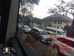 Kinerja Polsek Blimbing Dipertanyakan, Jalan A. Yani Macet Parah Pos Polisi Kosong Melompong