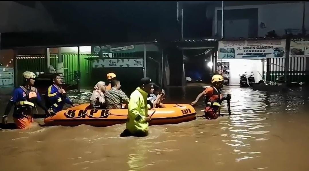 Gercep Bantu Evakuasi Warga Terdampak Banjir