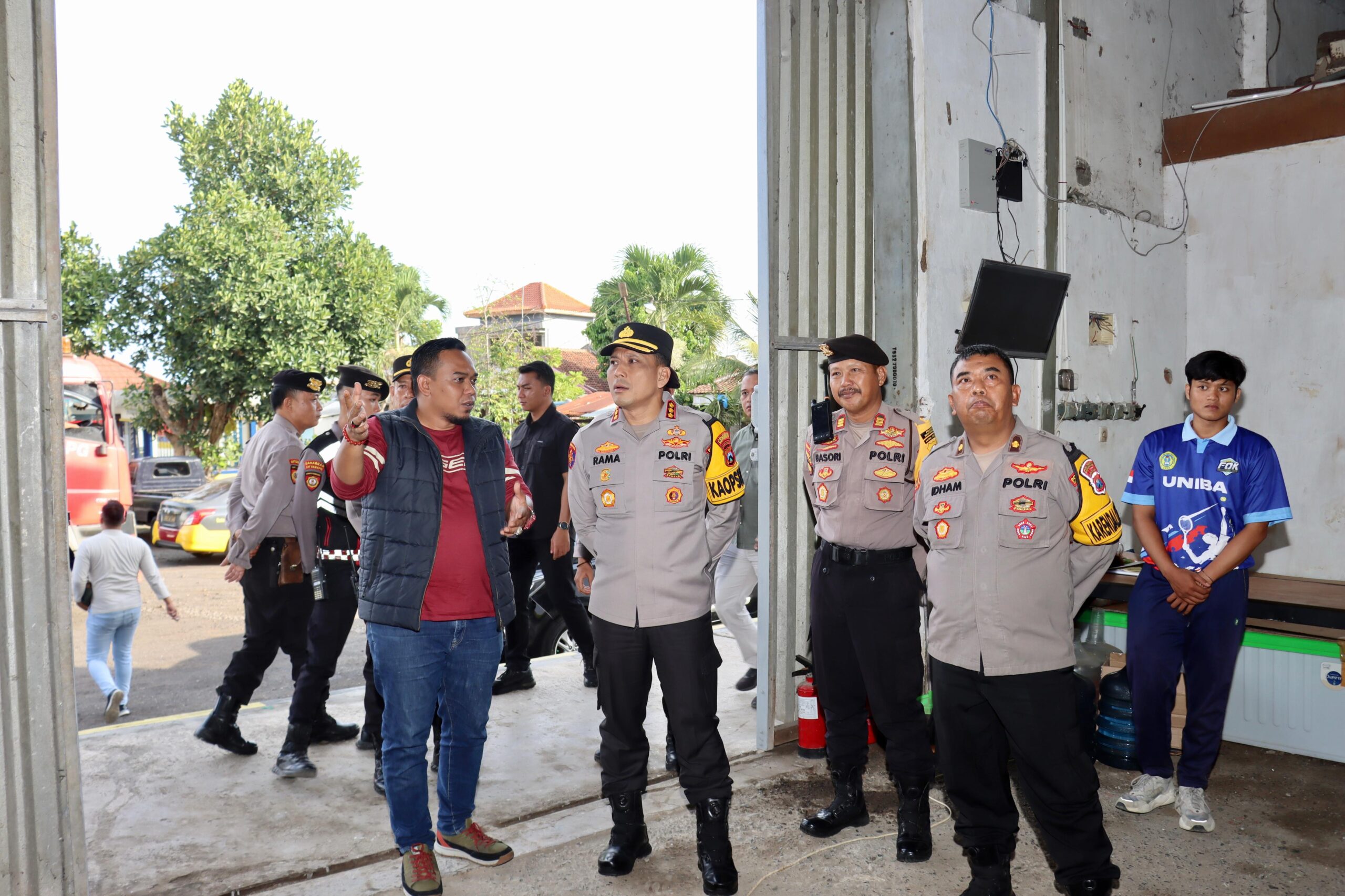 Kawal dan Amankan Hasil Hitung Suara Pilgub yang Dikirim ke KPU Jatim