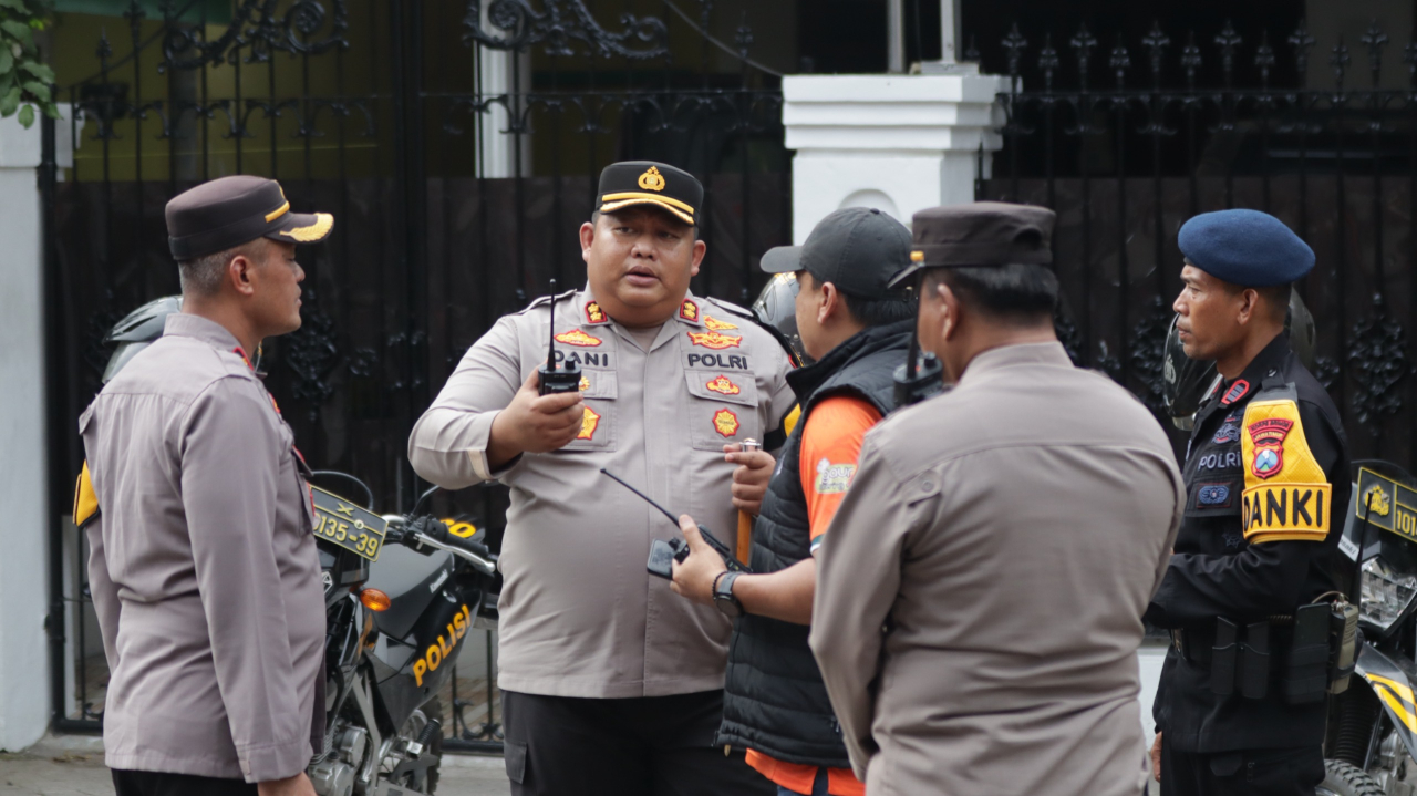 Buka Pos Penitipan Motor Gratis Bagi Pemudik Kapolres Pasuruan Juga Perintahkan Anggota Patroli Rumah Kosong