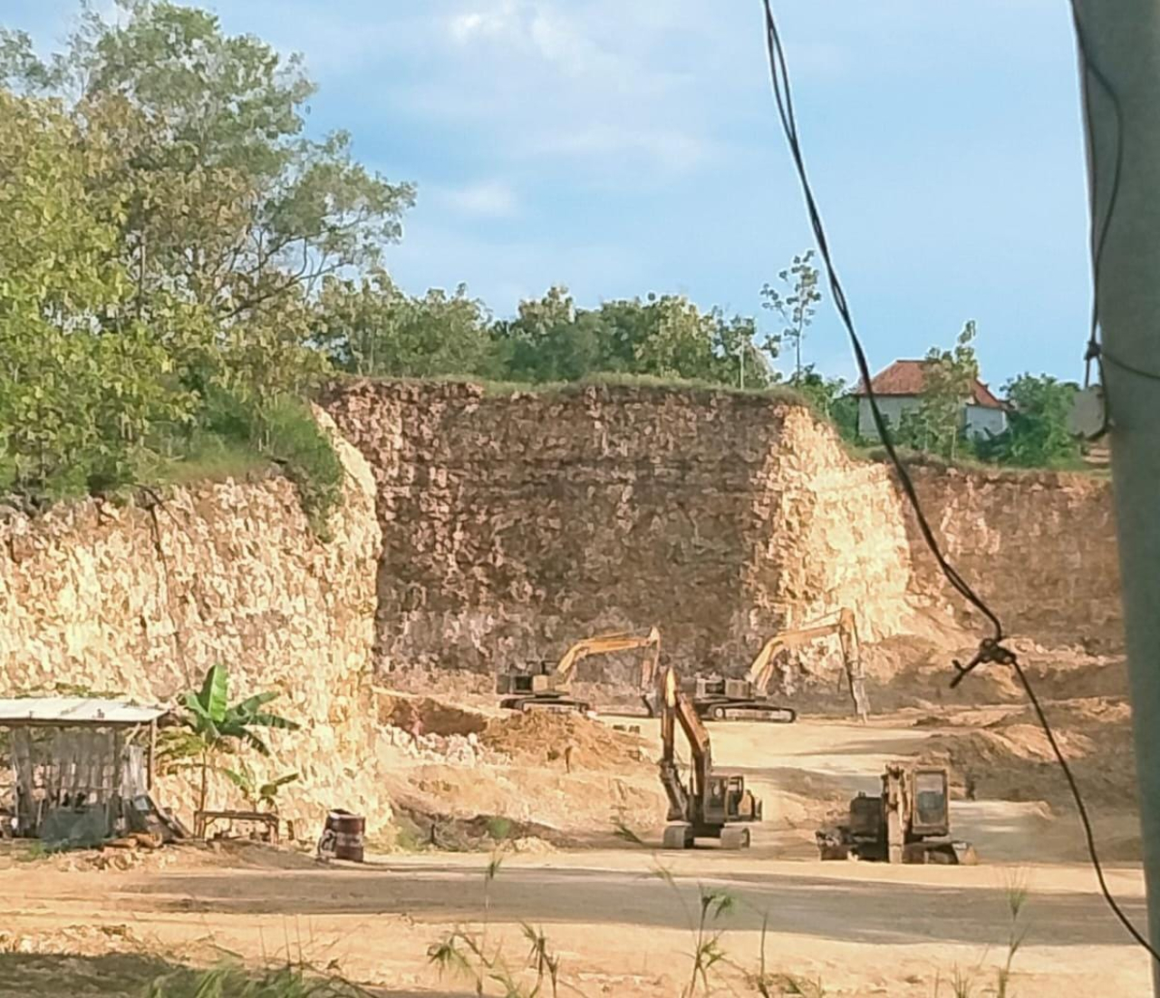 Hantam Tambang Ilegal! LKUHAP Ultimatum Penambang Nakal di Sampang