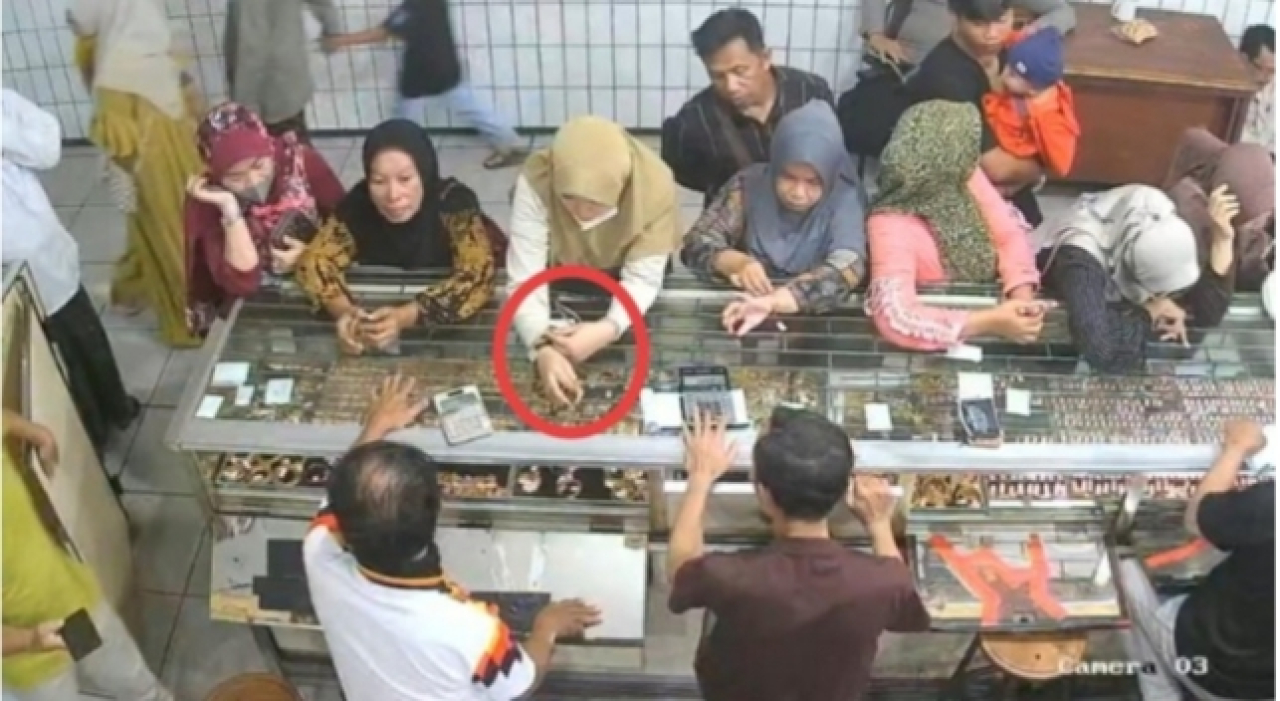Dua Wanita Spesialis Pencurian Toko Emas Ditangkap di NTB Usai Beraksi di Pamekasan
