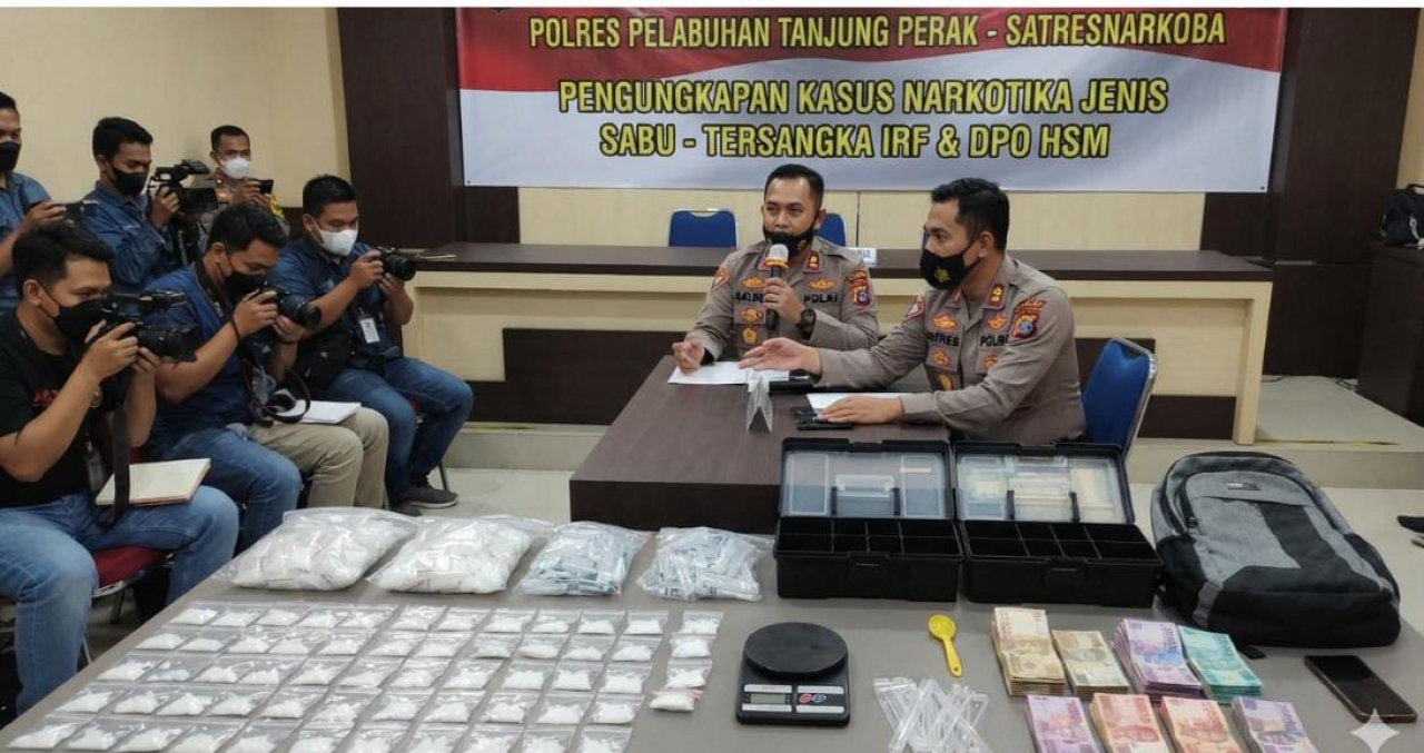 Ratusan Poket Sabu Gagal Edar di Surabaya, HSM Pemilik Barang Berstatus Buron!