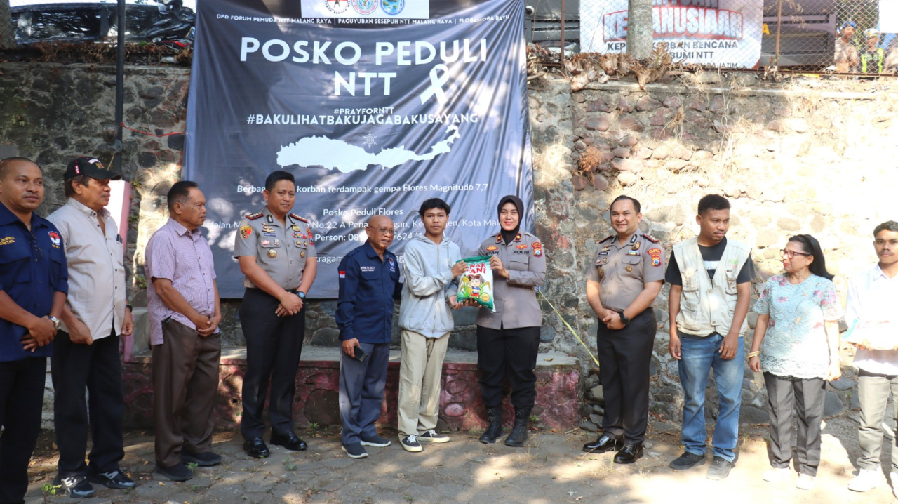 Peduli Korban Bencana NTT, Keluarga Besar Polresta Malang Kota Salurkan Rp11 Juta dan Satu Truk Bantuan Kemanusiaan