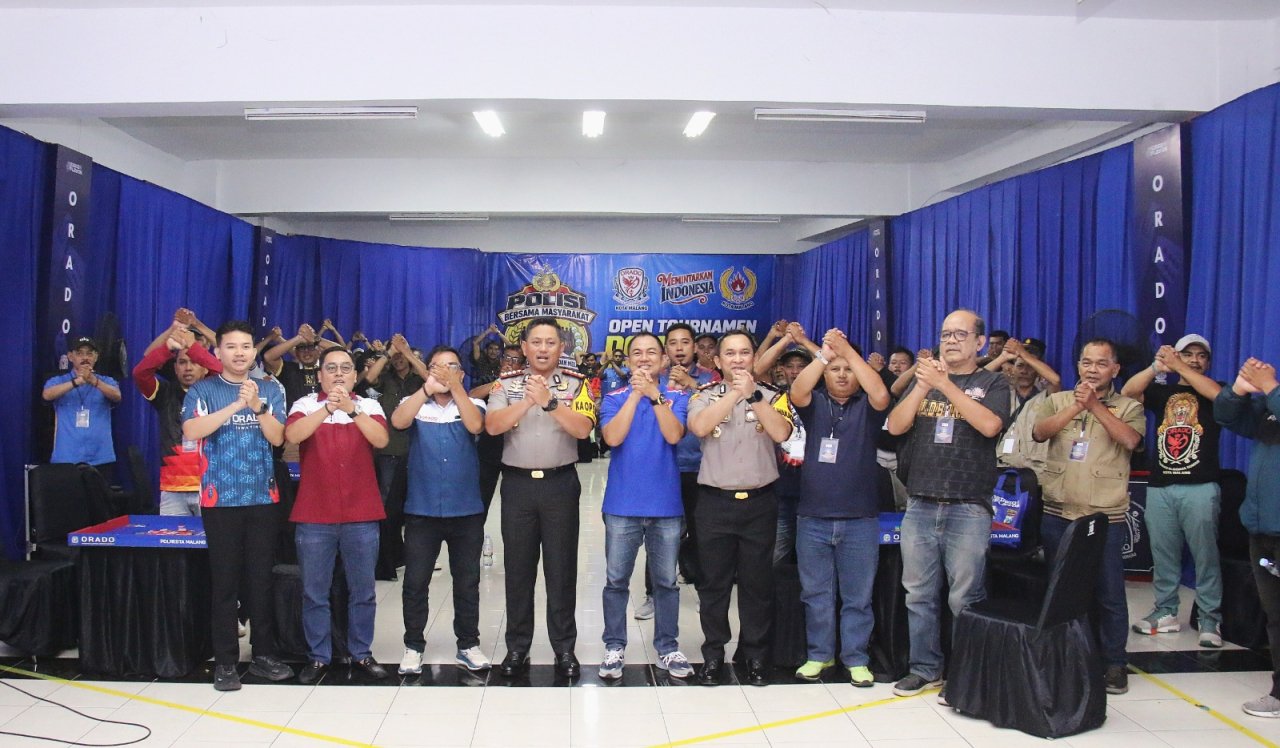 Buka “Singo Play-On 2026”, Kombes Pol Danang Gelar “Turnamen Domino 101 Piala Kapolresta Malang Kota"